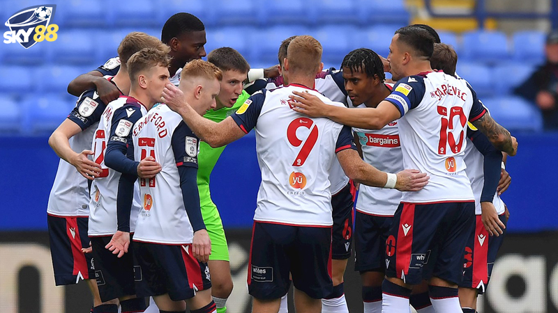 Suc Manh Va Phong Do Cua Oldham Athletic Vs Bolton (1)